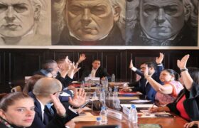 Comisión de Economía y Finanzas aprobó leyes de Presupuesto y de Endeudamiento 2025