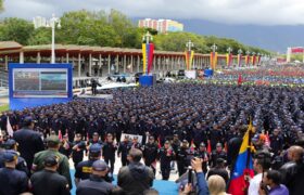 Presidente Maduro a efectivos de la PBN: Vayamos fortaleciendo las bases morales profesionales