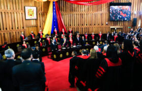 Presidente expuso a Grenell la lucha histórica de Venezuela contra grupos mercenarios