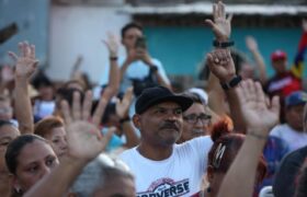 Entregan primeros proyectos del “Plan Somos Aragua Comunal”