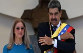 Podemos felicita por su juramentación al presidente Nicolás Maduro