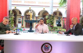 Presidente Maduro a Tik Tok: “Tienen las manos manchadas de sangre”