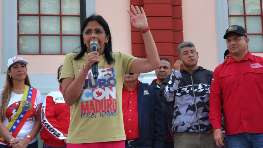 cortesia-vicepresidenta-ejecutiva-delcy-rodriguez-durante-acto-contra-el-fascismo-34243