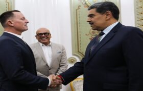 Presidente Maduro plantea a enviado de Trump Agenda Cero en Miraflores