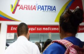 Entregan trimotos para optimizar la distribución de medicamentos de Farmapatria