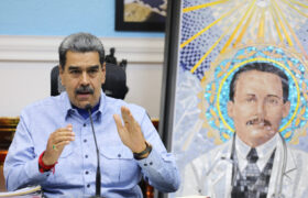 Presidente Maduro eleva oración por la salud del Papa Francisco