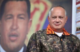 Diosdado Cabello: FBI investiga operación transnacional de lavado de dinero entregado por la USAID a la oposición