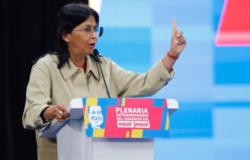 Vicepresidenta Rodríguez: Debemos defender la Patria del imperialismo tecnológico