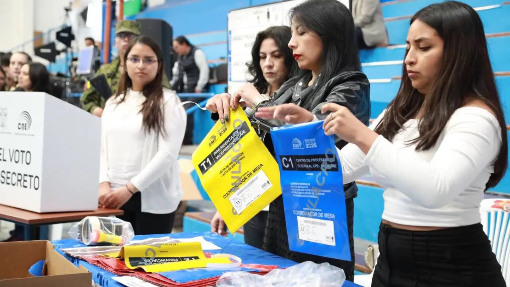 ecuador-elecciones-listos01.jpg