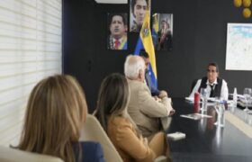 Gobierno nacional desarrolla estrategias para impulsar la producción textil