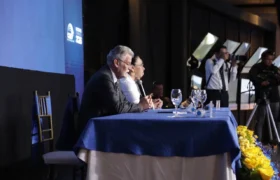 Elecciones Ecuador 2025: CNE garantiza proceso transparente con 100% de juntas instaladas y 8% de participación temprana