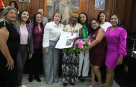 En Guatire entregaron reconocimientos especiales a mujeres insignes
