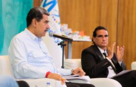 Presidente Maduro: Venezuela se autoabastece de medicamentos