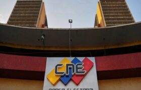 Candidatos del GPP se inscriben ante el CNE para los comicios del 25-May