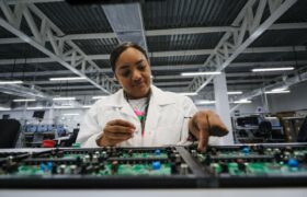 Venezuela garantiza espacios para la promoción de la ciencia encabezados por mujeres