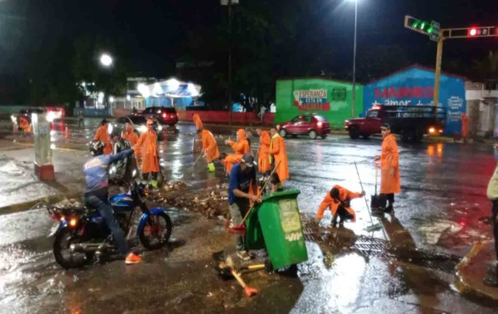 Gobernación de La Guaira se desplegó para atender las zonas afectadas por las lluvias