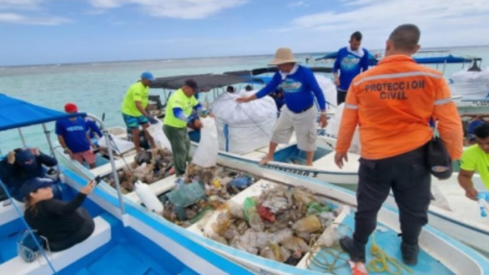 Pescadores-Artesanales-avanzan-con-el-saneamiento-del-Lago-de-Maracaibo-392x272