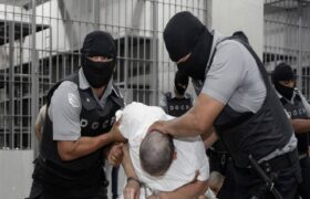 Migrantes venezolanos fueron coaccionados para firmar «vinculación» con Tren de Aragua