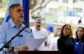 Fiscal General rechazó deportación de venezolanos desde EE. UU. hacia El Salvador