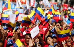 Venezuela marcha por la libertad de los migrantes secuestrados por EEUU y El Salvador