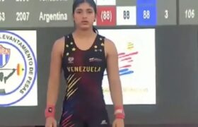 Diana Bellorín obtiene medalla de plata en Levantamiento de Pesas en La Habana