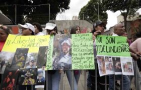 Vicepresidenta Ejecutiva rechaza campaña de extremistas contra migrantes venezolanos