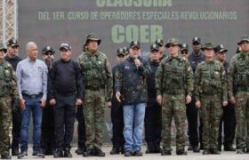 Estamos todos formándonos para defender la Patria