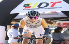 La tachirense Fabiana Candelas conquistó cupo a Asu2025  en la prueba de ciclismo de ruta