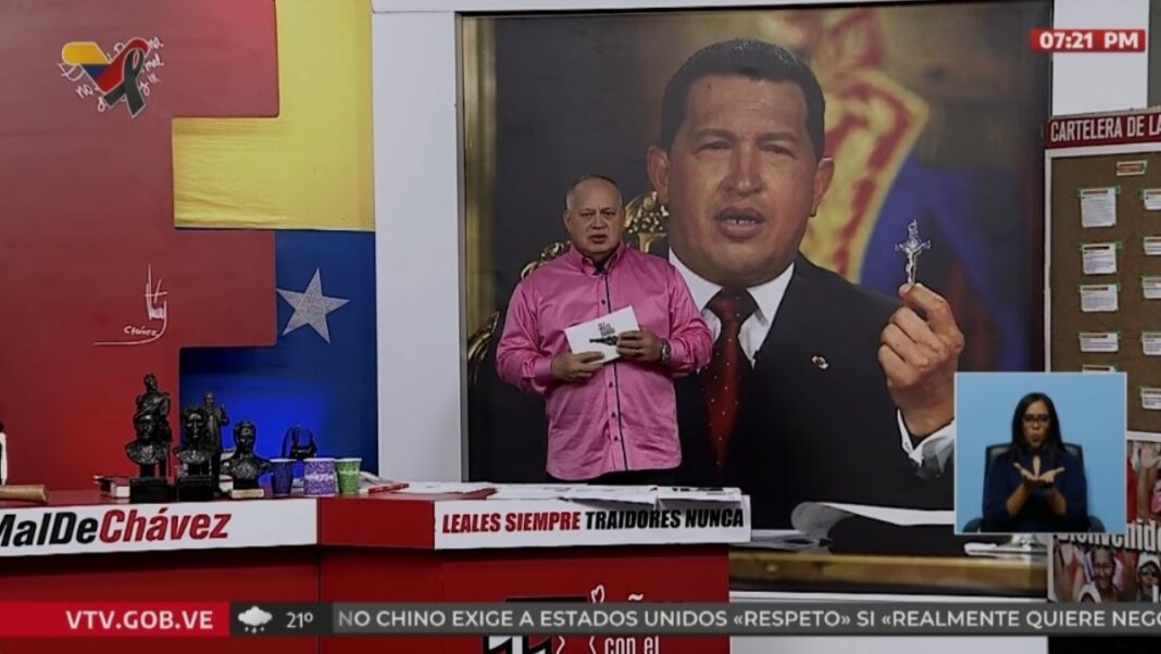 Diosdado-Cabello-Con-el-Mazo-1068x602