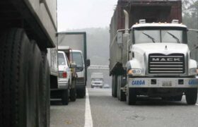 Restringen circulación de vehículos de carga pesada entre el 17 y el 21 de abril