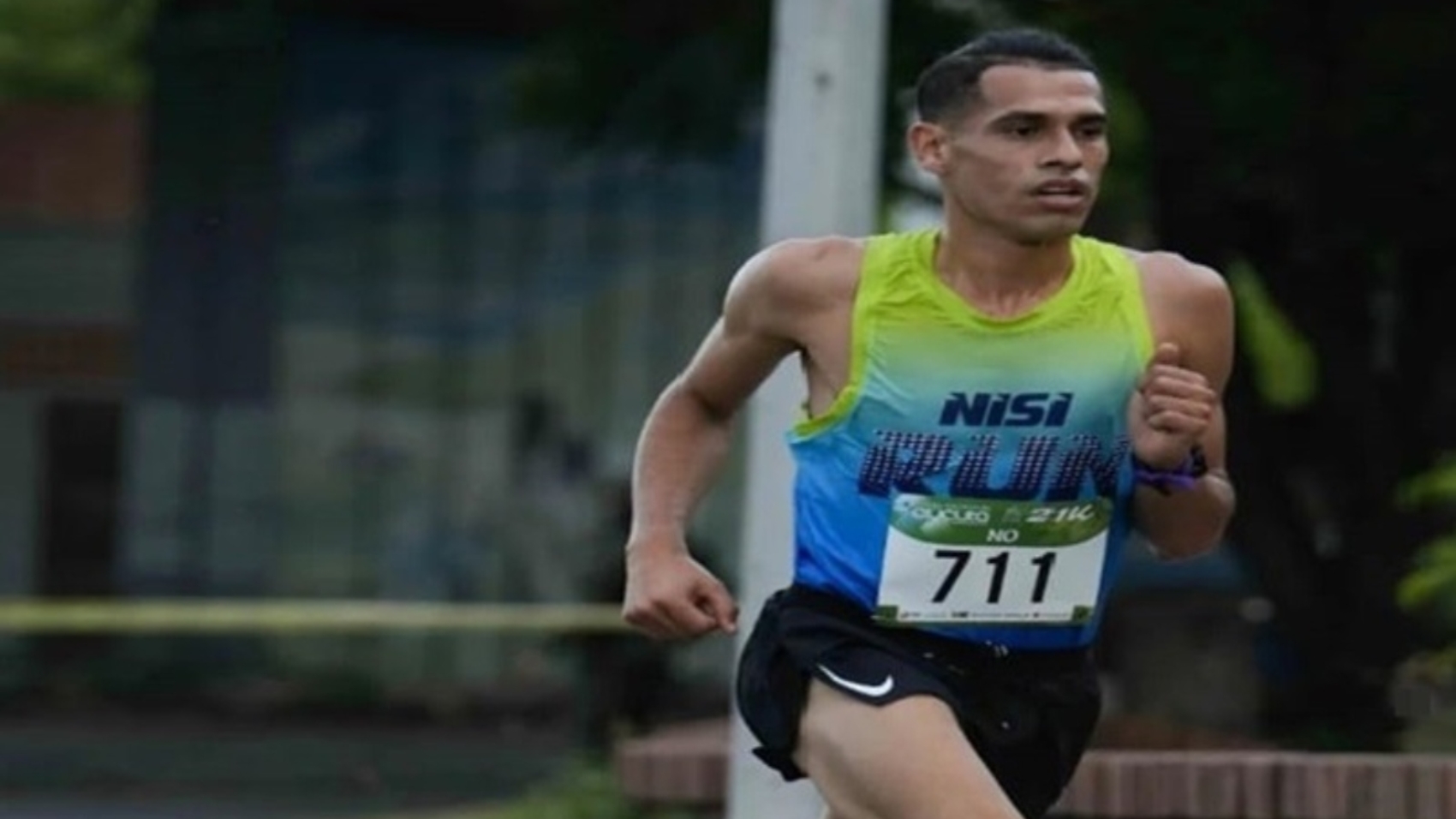 Emmanuel-Hernandez-atleta-ganador-de-la-media-maraton-de-san-sebastian (1)