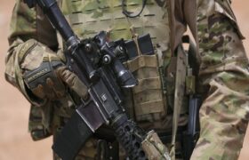 «Nadie ha visto nada igual»: Trump aprueba un presupuesto militar récord