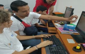 Jóvenes de Sucre se alistan para brillar en las Olimpiadas de Robótica Creativa 2025
