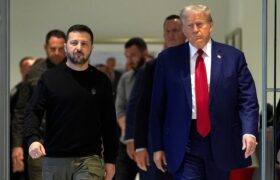 EEUU y Ucrania firman un acuerdo sobre minerales