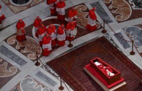 Este viernes 25 de abril se cerrará el féretro del Papa Francisco