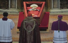 Cobertura del funeral del Papa: Radio Vaticano Vatican News transmitirá en 15 Idiomas, incluyendo lengua de señas