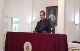 Iglesia de El Salvador pide a Bukele no convertirlos en gran cárcel internacional