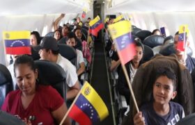 Presidente Maduro ratifica continuidad del Plan Vuelta a la Patria