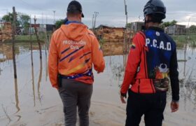 Despliegan funcionarios para monitorear zonas de riesgo ante fuertes lluvias