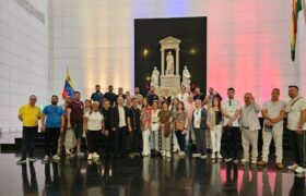 Más de 60 turoperadores turcos presencian atractivos turísticos de Caracas