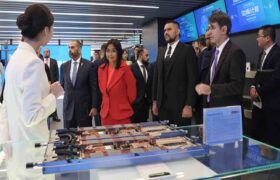 En Shanghái, Vicepresidenta Rodríguez explora cooperación tecnológica con Lenovo