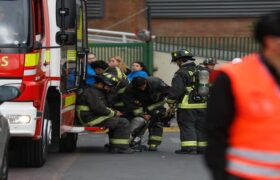 Evacúan Palacio de La Moneda por intenso olor a gas en Santiago de Chile