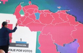 Presidente Maduro destacó que maquinaria del PSUV funcionó en un 98% en elecciones de gobernadores y diputados