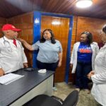 Alcaldesa Carmen Meléndez inaugura consultorio popular y cancha deportiva en El Manantial