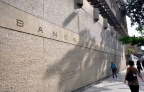 Ingresos petroleros serán utilizados a través del mercado cambiario, la banca nacional y el BCV
