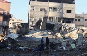 Ataques aéreos israelíes dejan ocho civiles muertos en Gaza