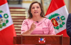 Perú decreta toque de queda y militariza zona tras masacre de mineros