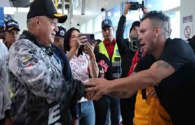 Migrante venezolano denuncia abusos y violación de derechos humanos en EE. UU.