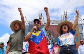 Barinas va con Adán Chávez al renacer bolivariano