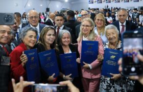 Diputados a la AN electos son proclamados y adjudicados a sus cargos ante el CNE – Copy